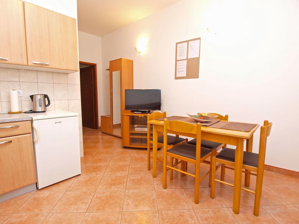 Apartment Claudio 1136 Galizana Экстерьер фото